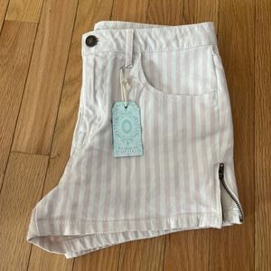 NEW!! Forever 21 White and Pink Stripes High Waist Shorts Size 28